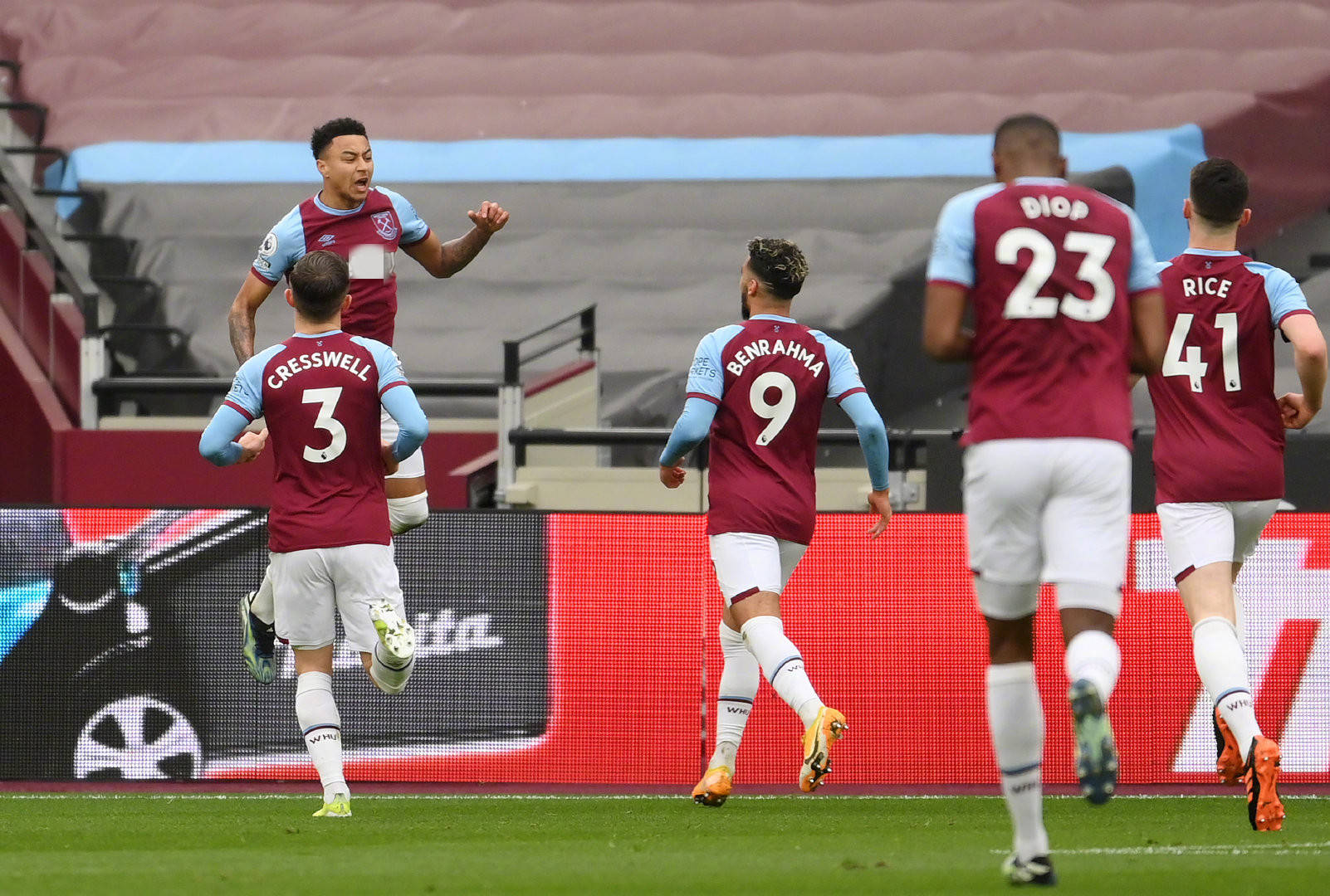 中国足球水 中国足球水